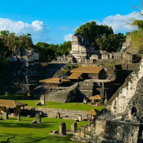 Las acrópolis sur y central